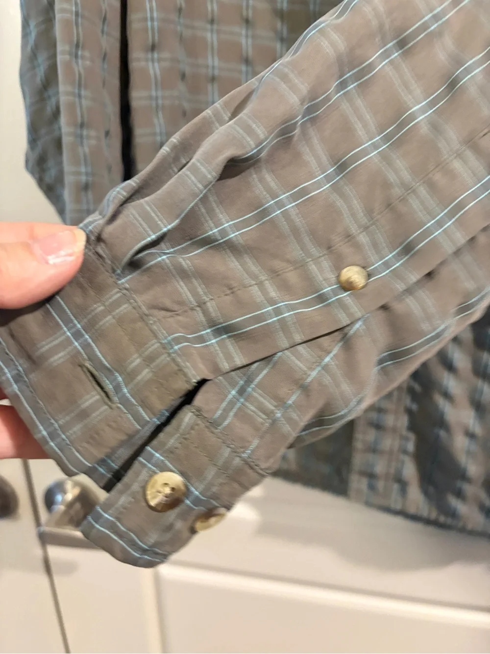 The North Face Plaid Button Down Shirt Men’s Medium Green Blue Outdoor Hiking
